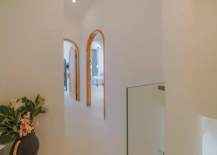 Sunset And Sunrise - 2br Elegant In *