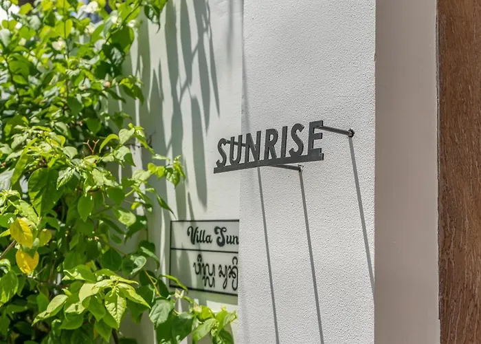 Sunset And Sunrise - 2br Elegant In Villa