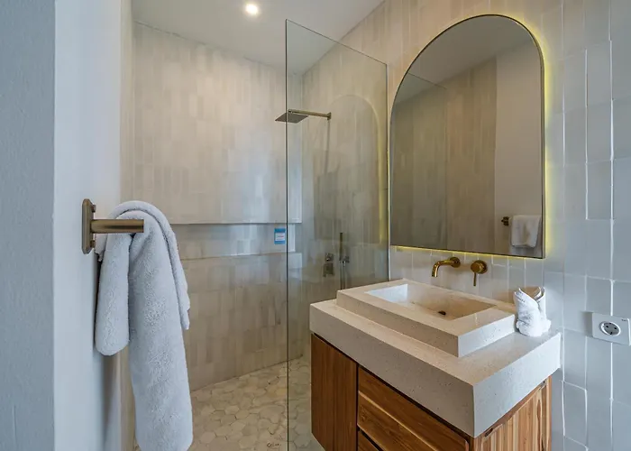 Villa Sunset And Sunrise - 2br Elegant In *