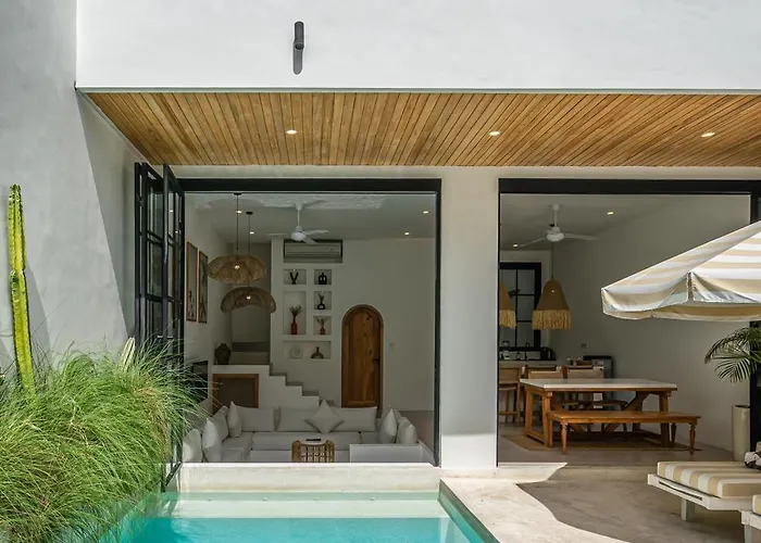 Sunset And Sunrise - 2br Elegant In Canggu