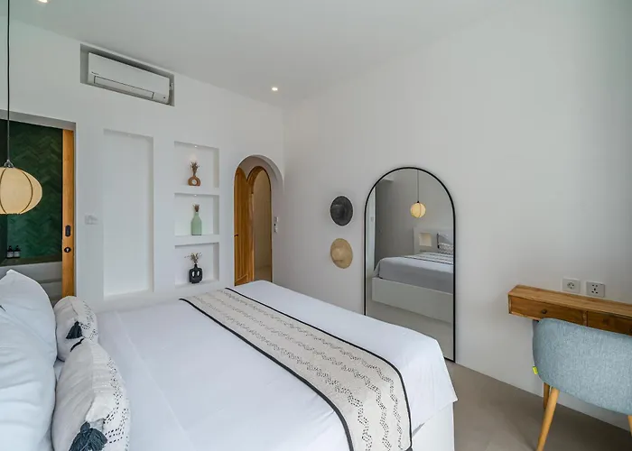 Sunset And Sunrise - 2br Elegant In Villa